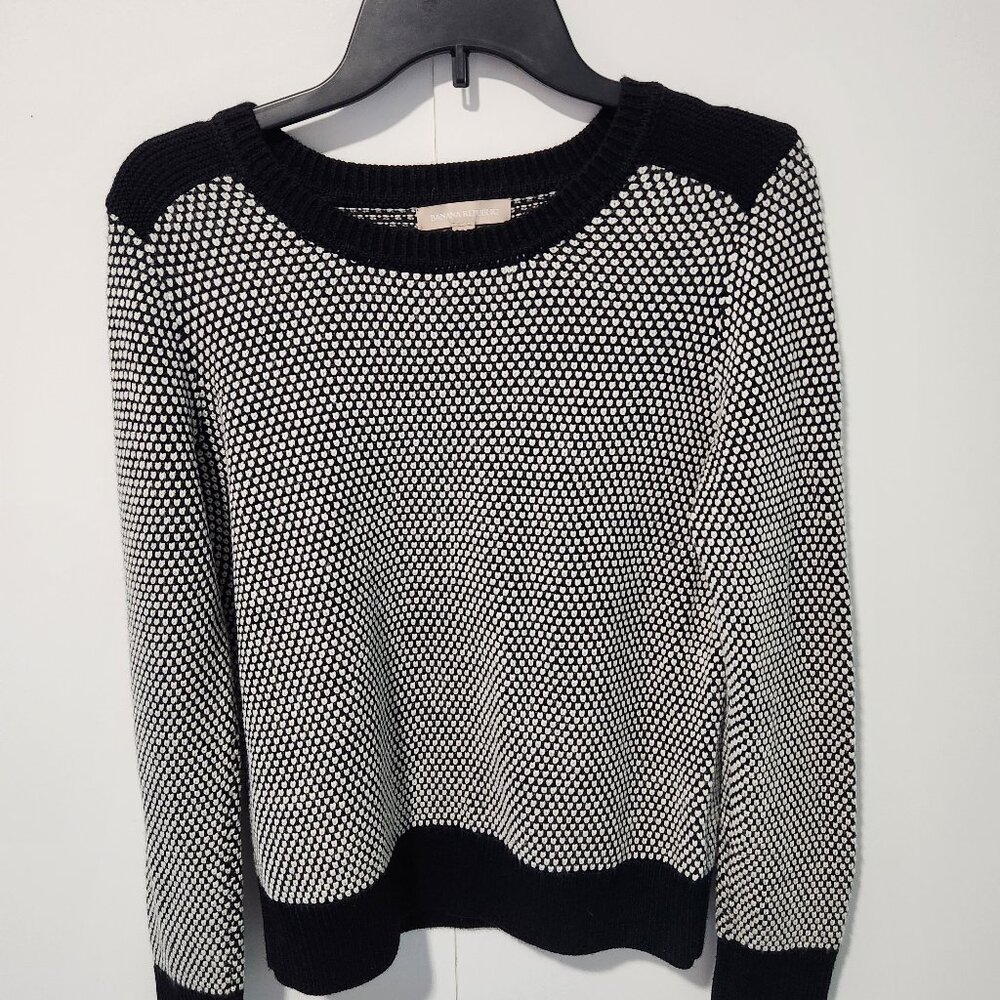 Banana Republic Black and White Textured Knit Sweater